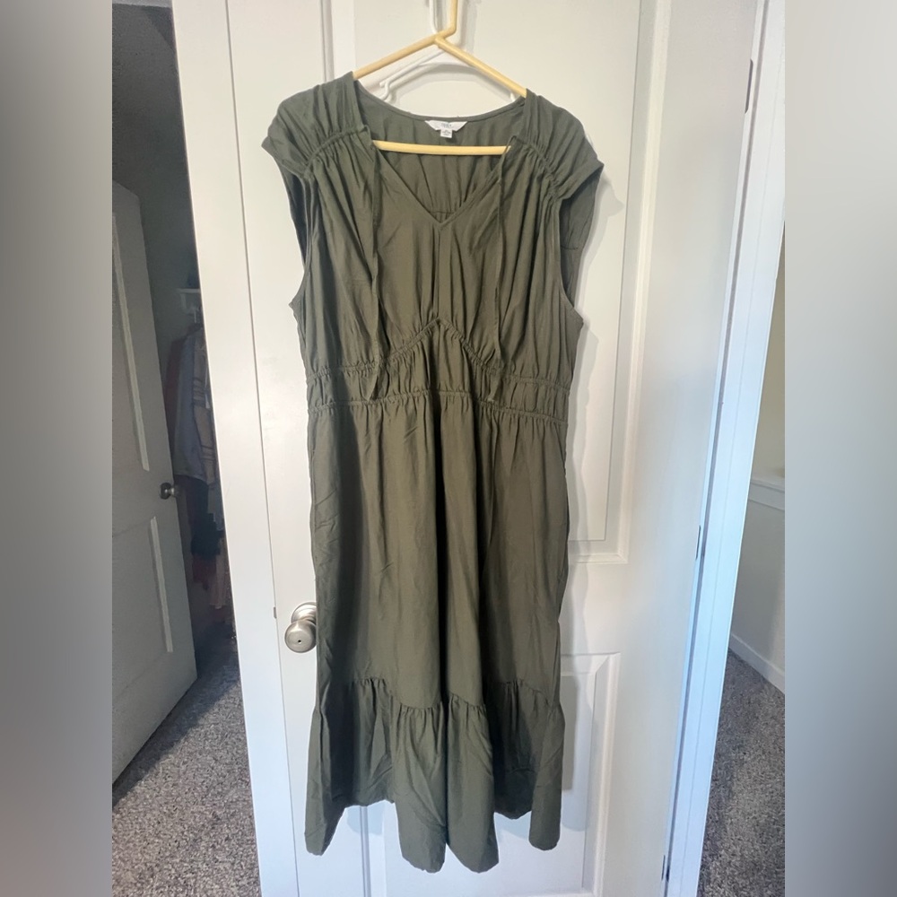 Time and Tru Olive Green Midi Dress